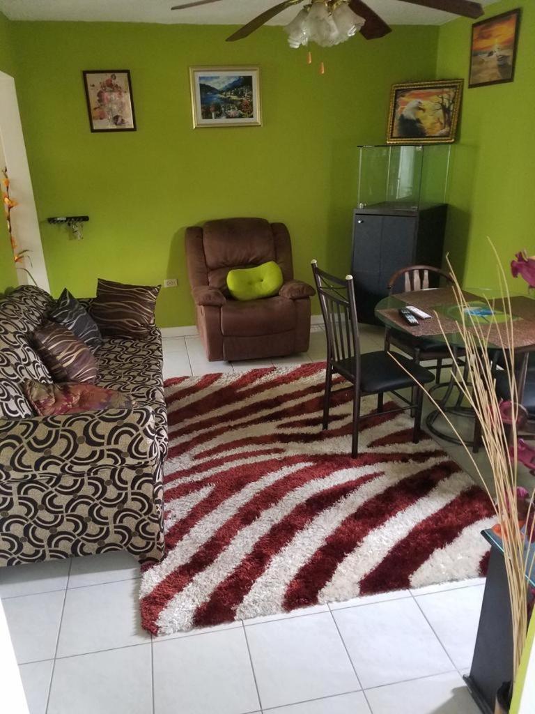 Oaklands Apartment Two Bedroom Kingston Ngoại thất bức ảnh